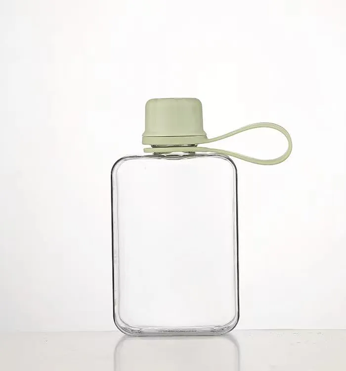 Flat Water Bottle Travel Flask Portable 8.2 oz BPA Free Tritan Square Small Water Bottles Leakproof Slim Water Bottle for Purse Travel Pocket Sports Fitness (Green, 8.2 OZ)