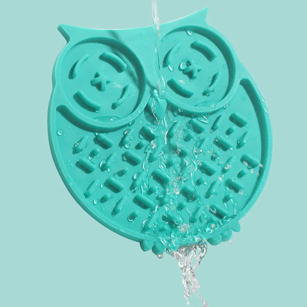 PAWS ASIA Manufacturers Silicone Dog Peanut Butter Lick Mat Suction Cup For Pet Bathing Grooming Training