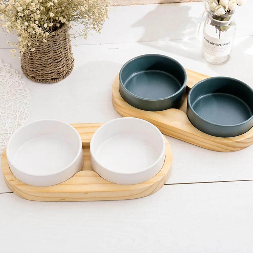 PAWS ASIA Wholesale Luxury White Glossy Ceramic Double Feeding Dog Cat Bowl With Wooden Base