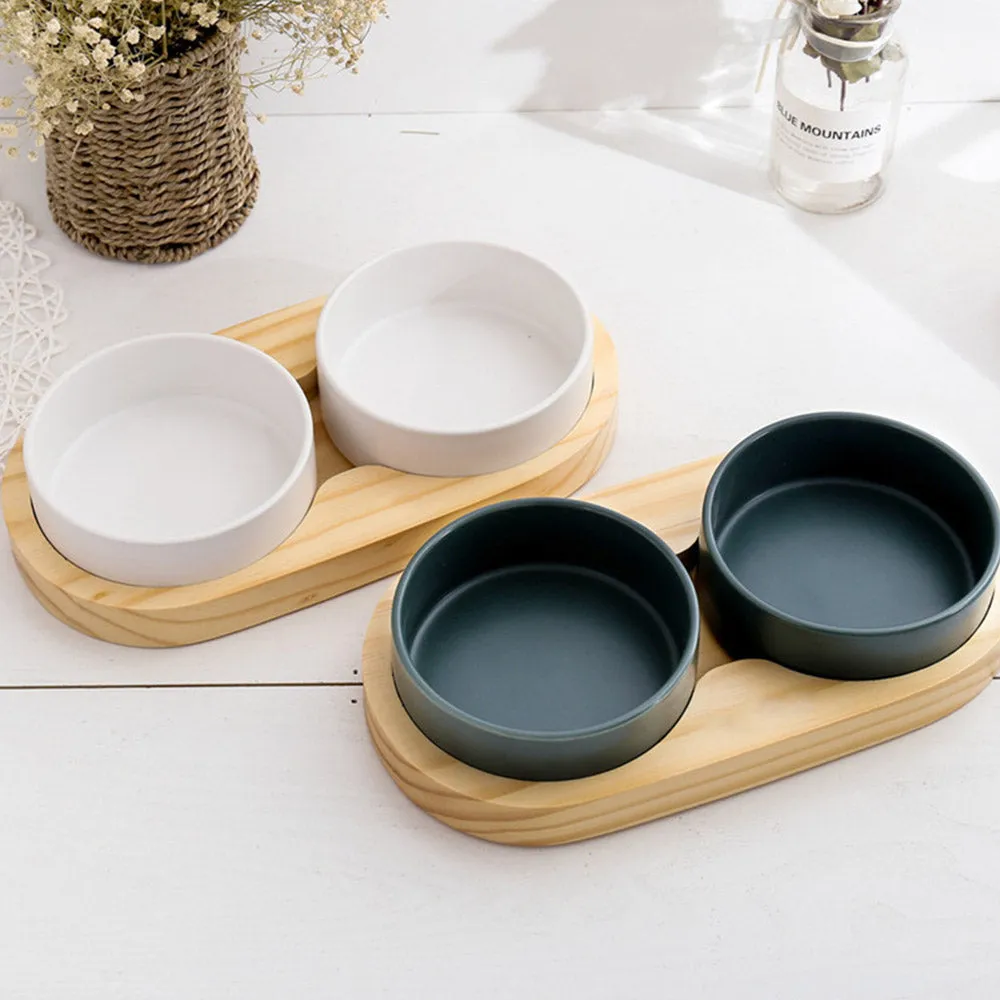 PAWS ASIA Wholesale Luxury White Glossy Ceramic Double Feeding Dog Cat Bowl With Wooden Base
